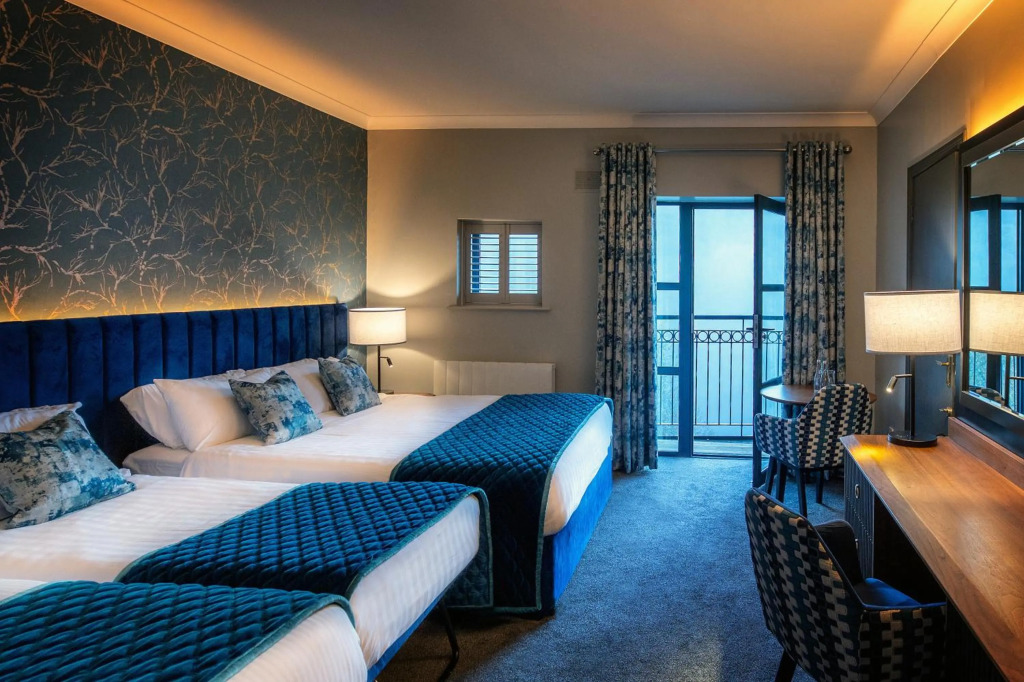 Riverside Park Hotel