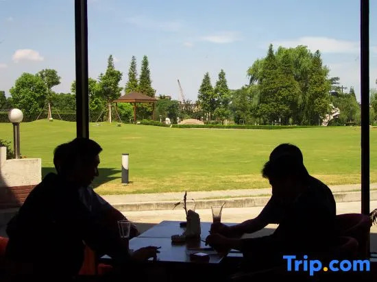 Wistaria Hotel
