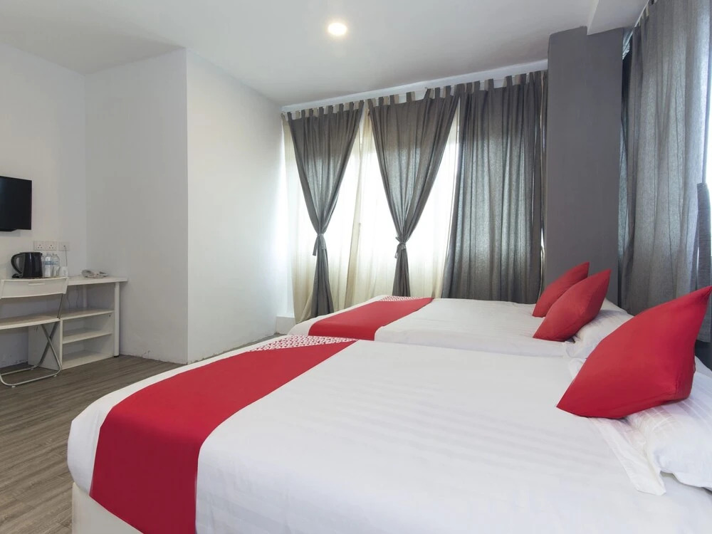 OYO 488 De Ideal Hotel