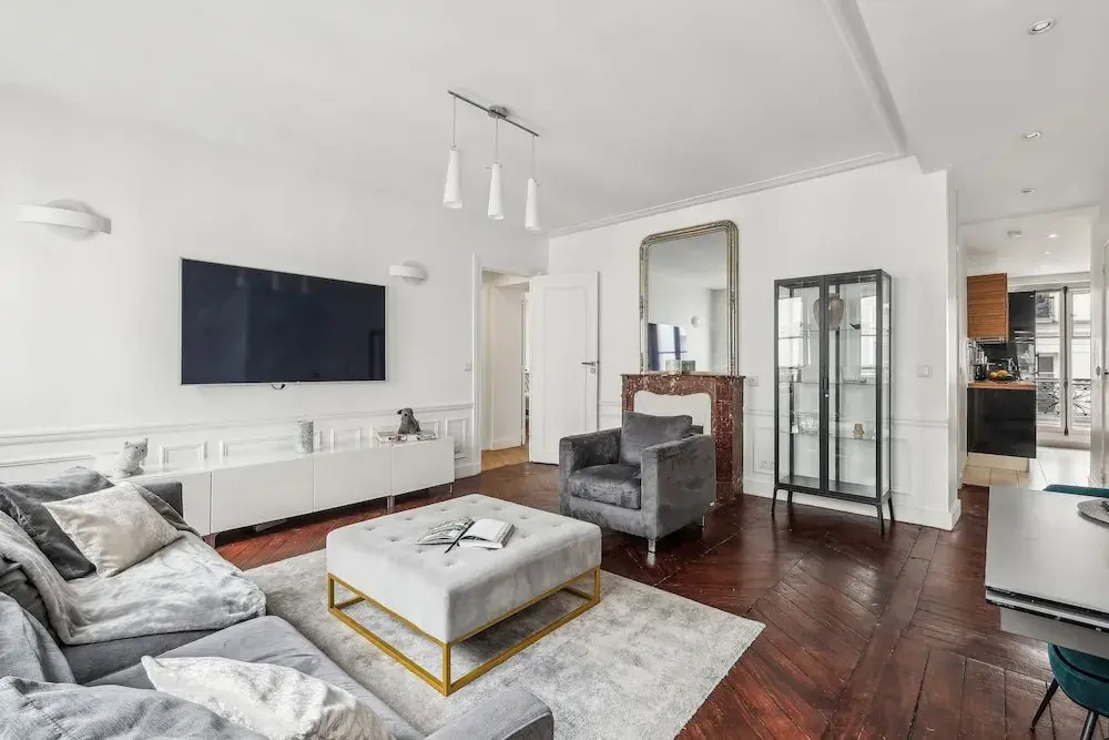 Stylish 3BR Near Tuileries Gardens