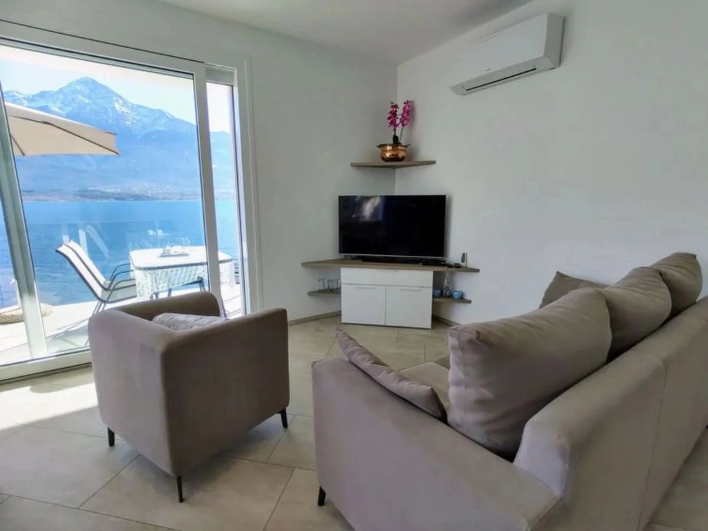 Holiday Home Gelsomino - GLA125 by Interhome