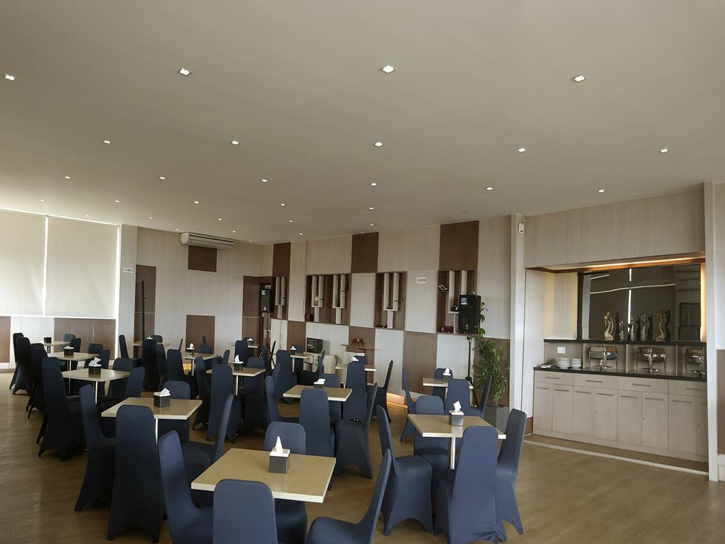 Ion Hotel