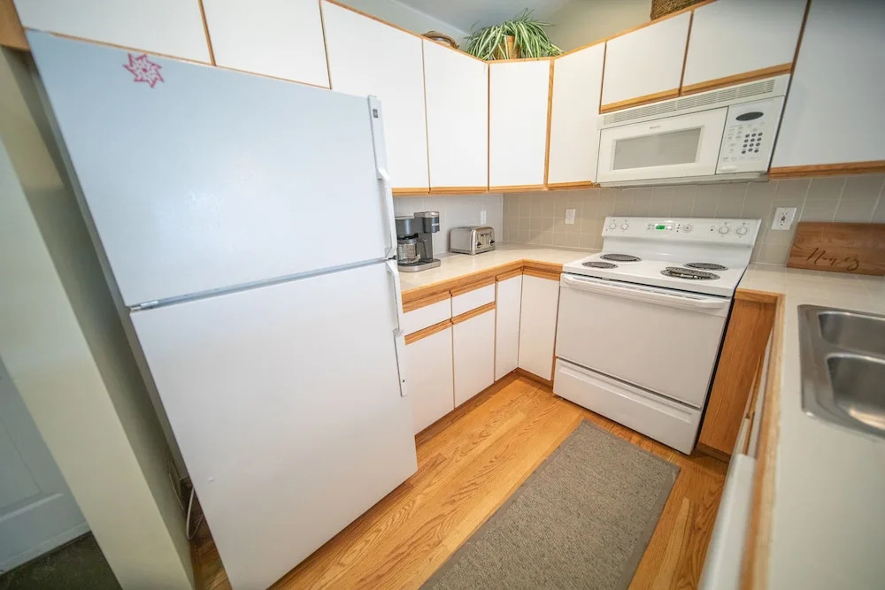 Cinnamon Ridge D323