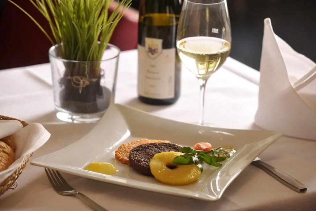 AKZENT Hotel Bergs Alte Bauernschänke- Wellness und Wein