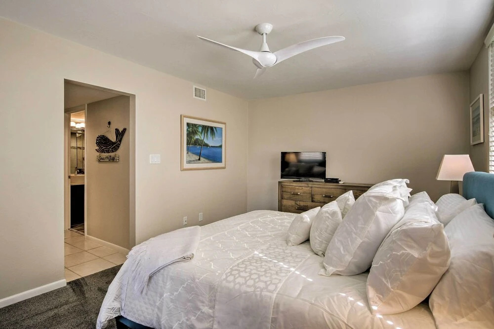 Bonita Springs Condo 4 Mi to Beach: Private Patio!