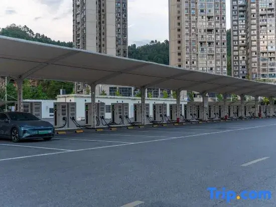 Jincheng Four Seasons Hotel (Zunyi Conference Site Yinhe Road)