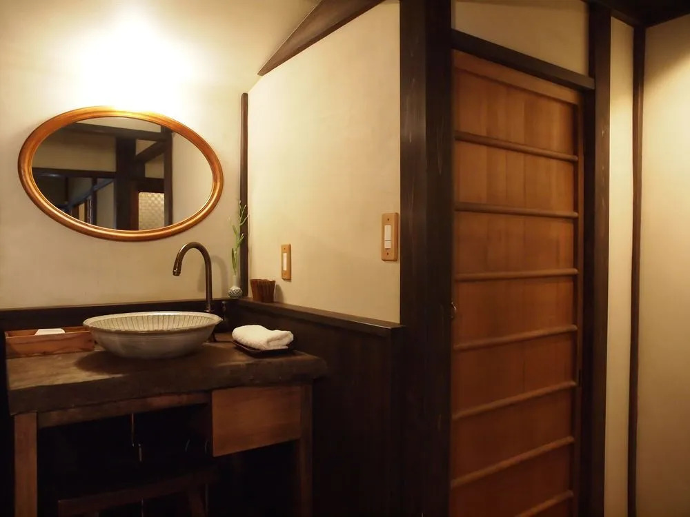 Kyoto Machiya Cottage karigane