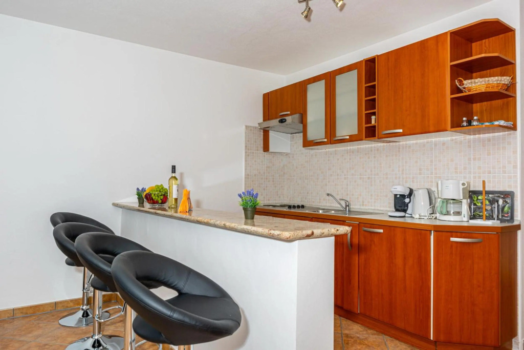 Apartments Lacic 2