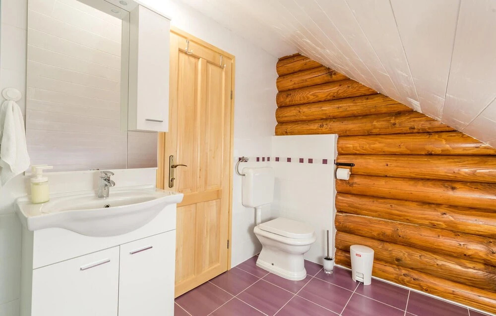 4 Bedroom Lovely Home In Otocac