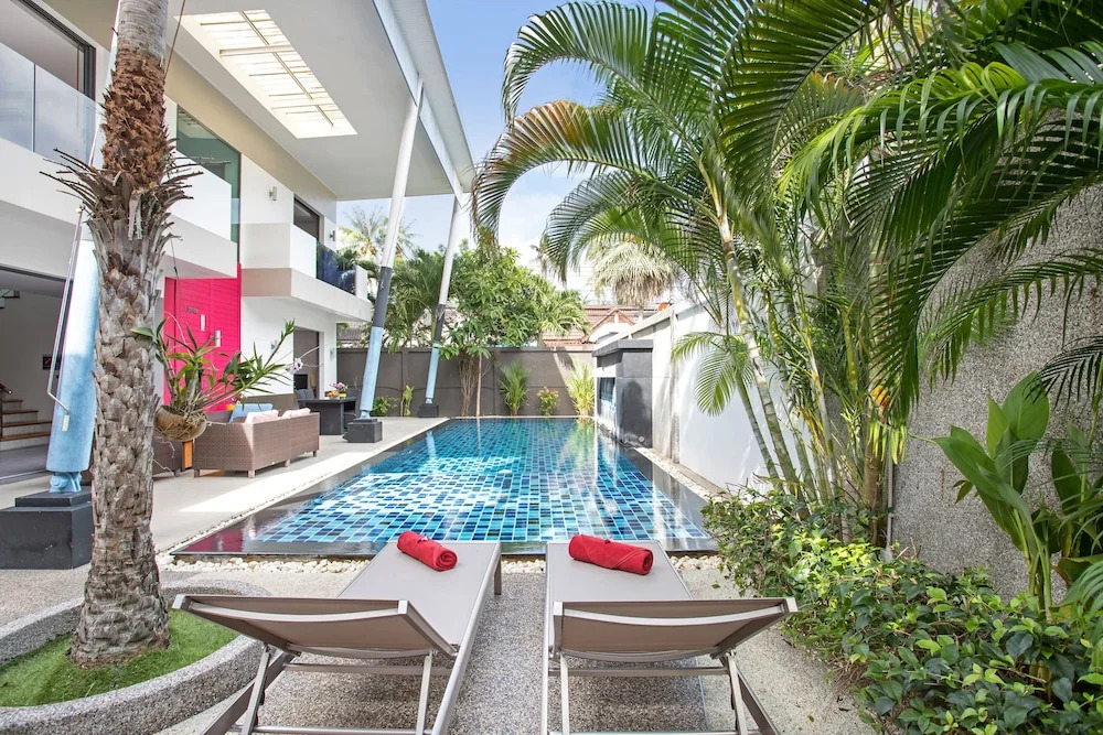 Chic and Modern 3BR Pool Villa Kloua