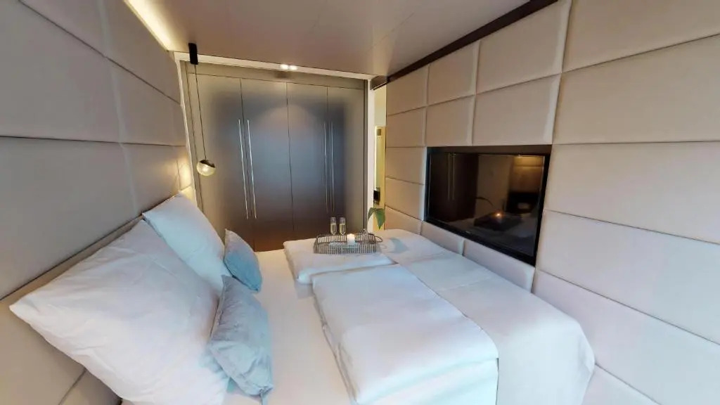 White Pearl Apartment 1.14