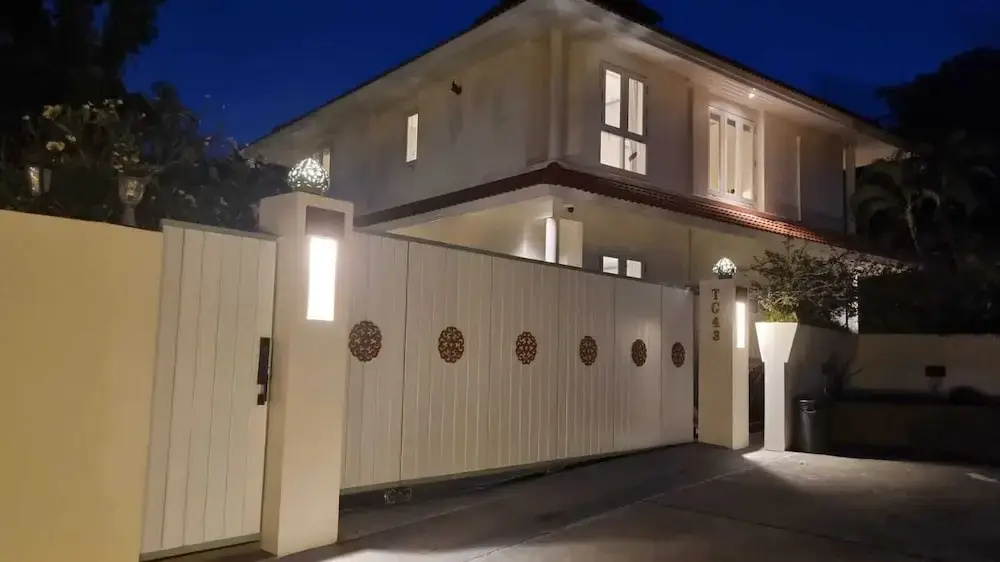 4 Bed Pool Villa Steps from the Beach - KBR34