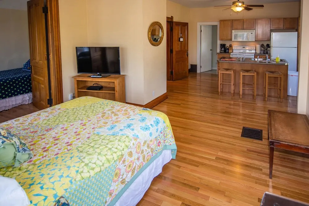 Serendipity Resort & Suites