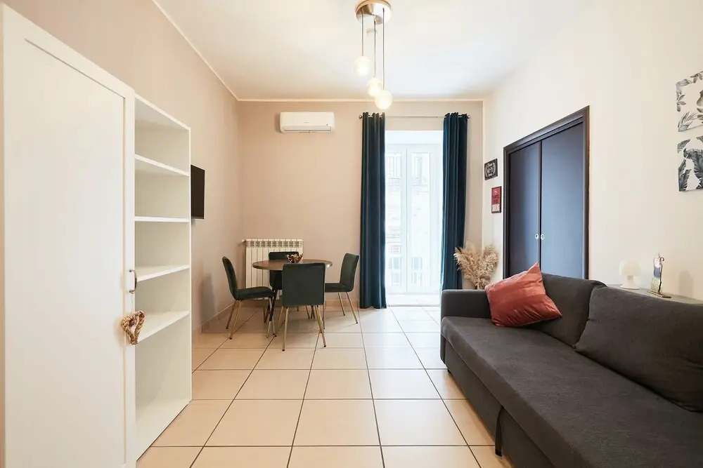 Vicky s Luxury Guesthouse by Napoliapartments