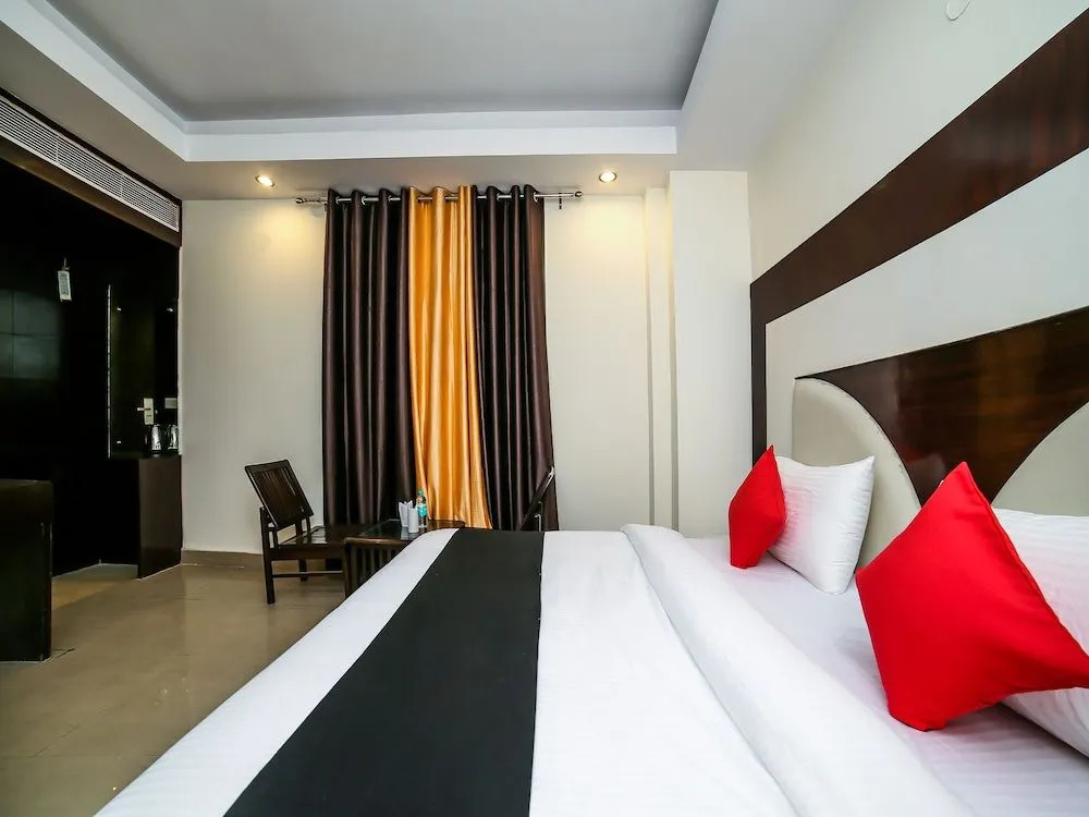 Capital O 24198 Hotel Sunrise Grand