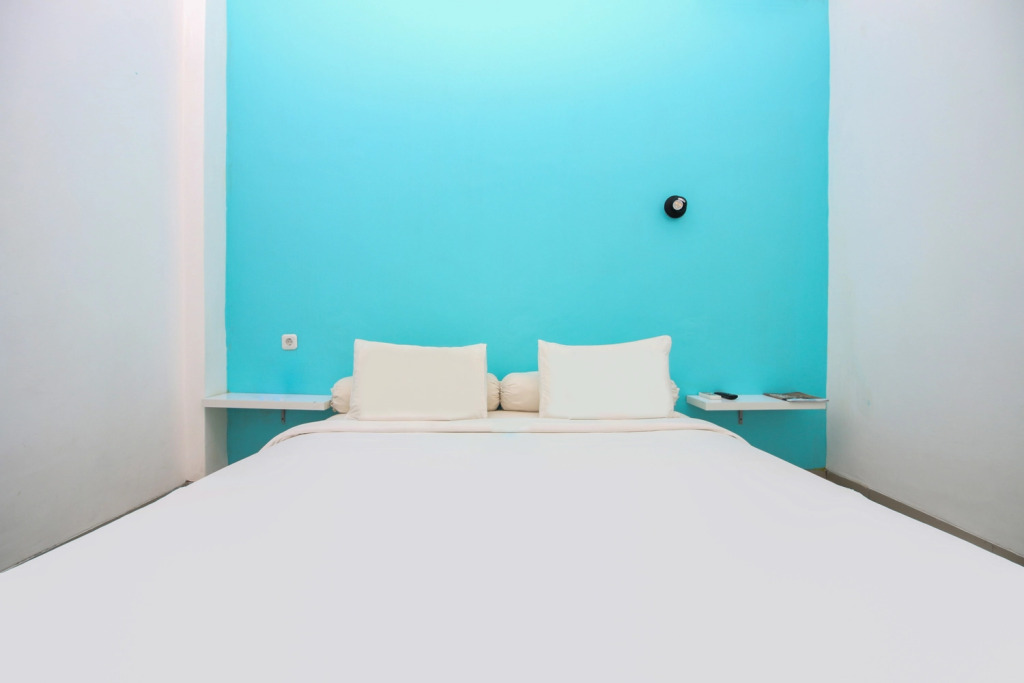 Golden Snail Guest House