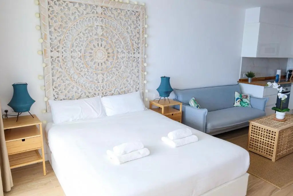 Cosy Sea View Studio FREE WIFI