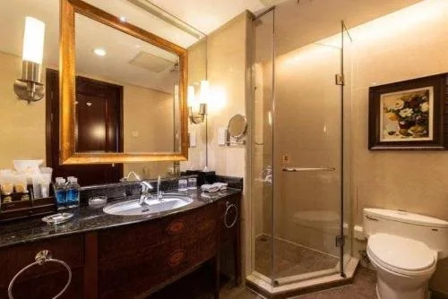 Golden Ocean Hotel