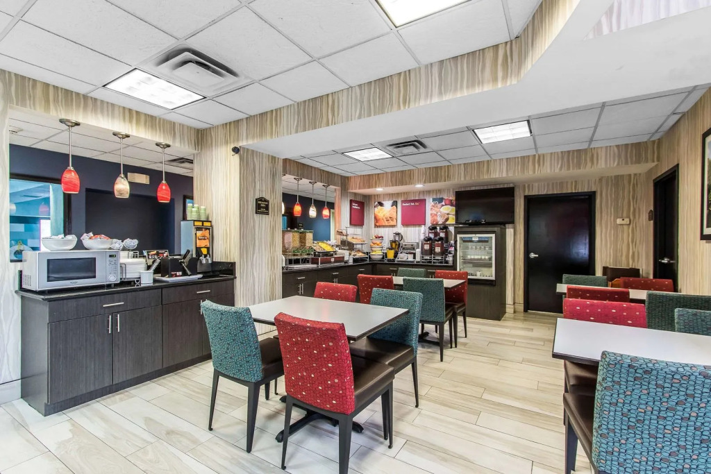 Comfort Suites Fairgrounds West