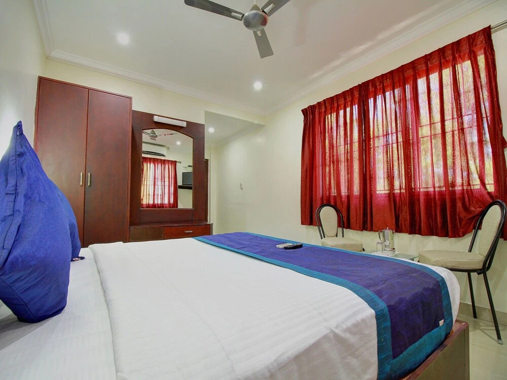 OYO 15120 Hotel Balini