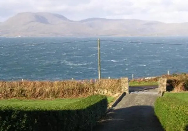 Ar Neamh Beag