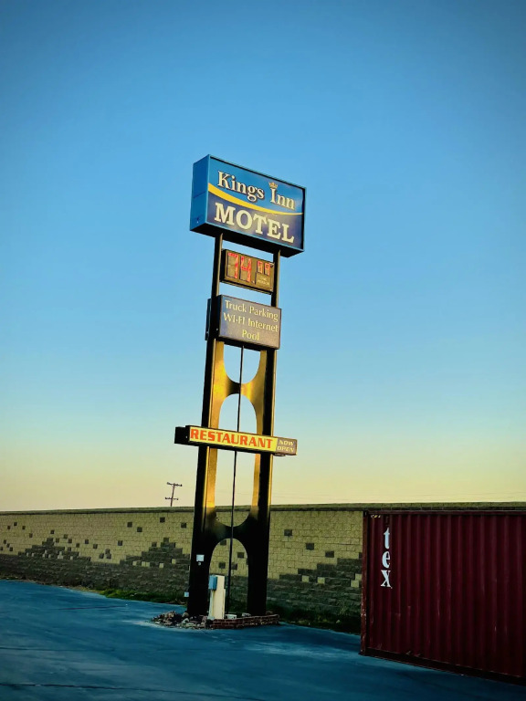 Kings Inn Motel