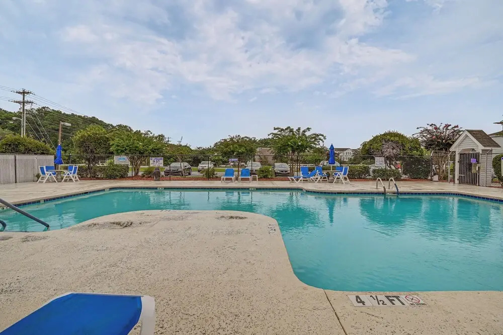 Pool Access & 2 Mi to Ocean: Myrtle Beach Condo!