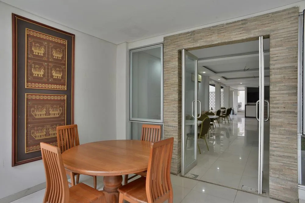 ZEN Rooms Basic Kelapa Dua Kebon Jeruk