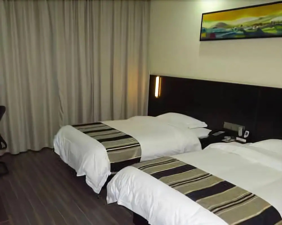 Super 8 Hotel