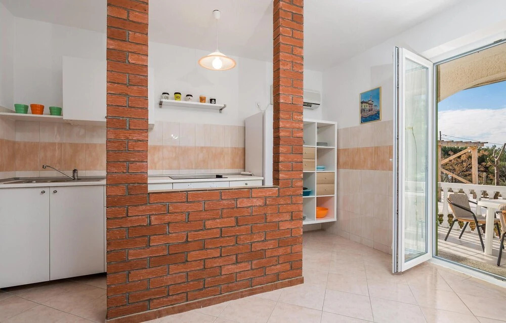 Beautiful Apartment in Barbat na Rabu With Outdoor Swimming Pool, Wifi and 1 Bedrooms