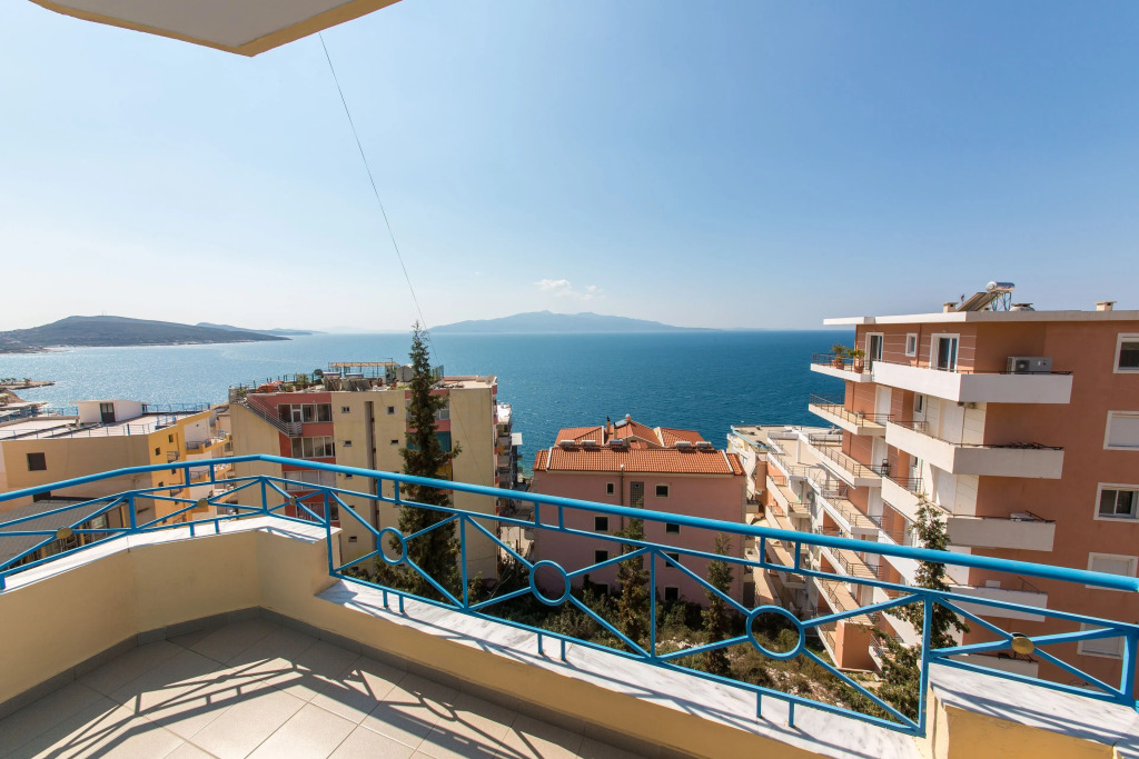 Blue Saranda Hotel