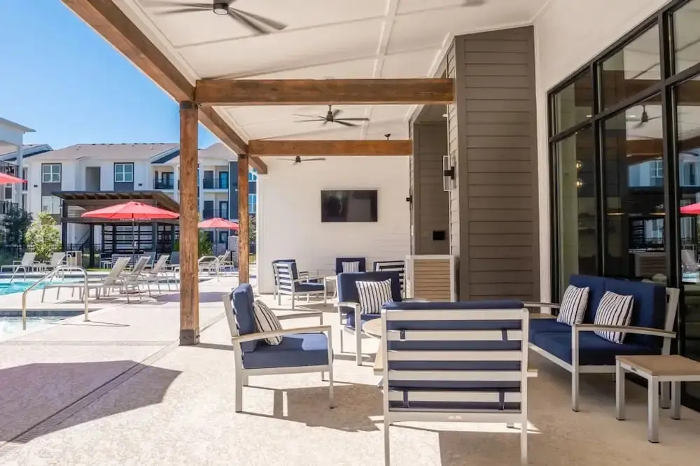 Landing Apartments Near North Okaloosa Medical Center