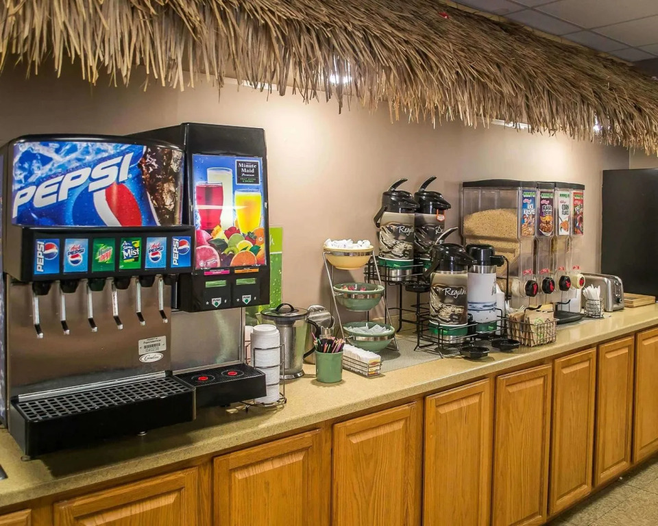 Cedar Stables Inn & Suites