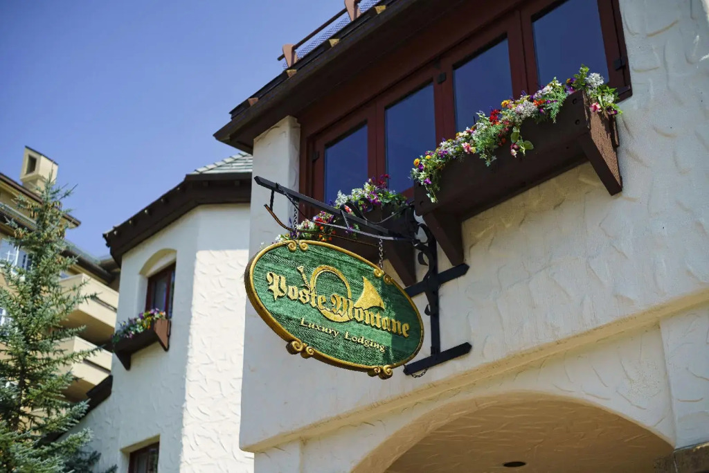 Poste Montane Lodge by East West