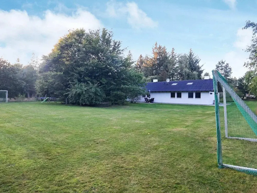 6 person holiday home in Bindslev