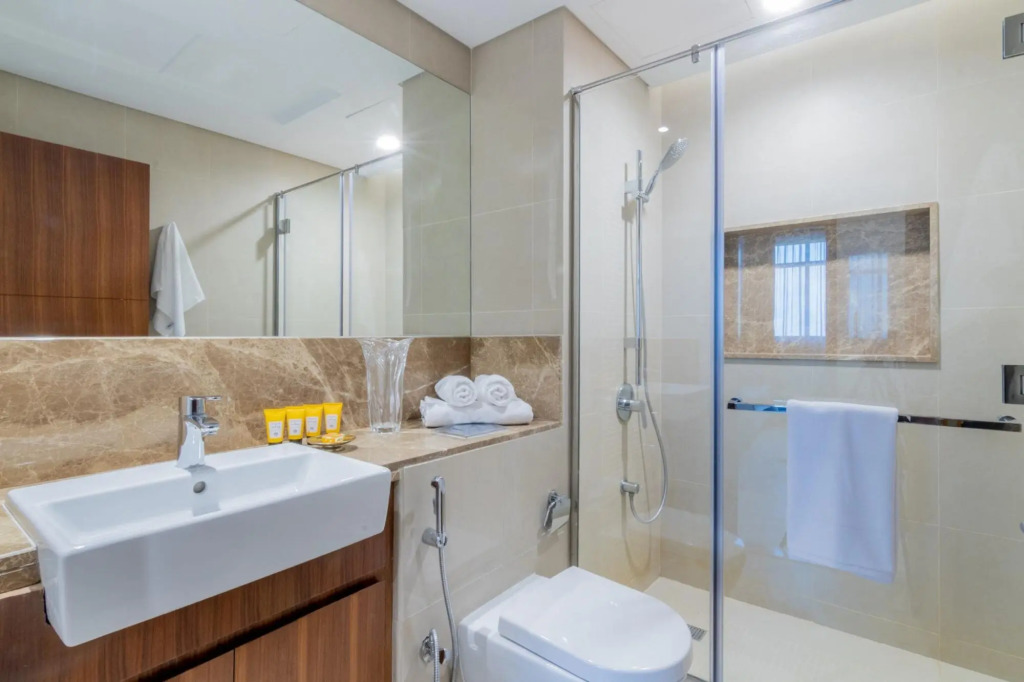 DXB - Vida Emirates Hills - R2 - 502 - DM