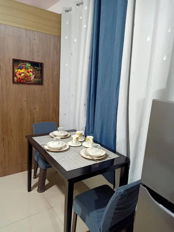 Len's Den - Flat in Pasay City Mall of Asia Manila