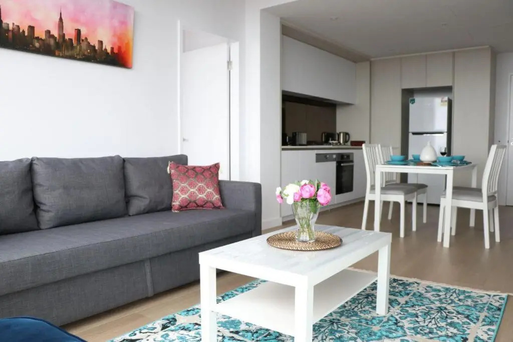 Melbourne Private Apartments - Collins Wharf Waterfront, Docklands