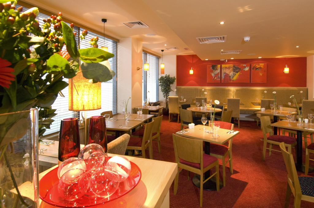 Premier Inn Chester - Railway Station