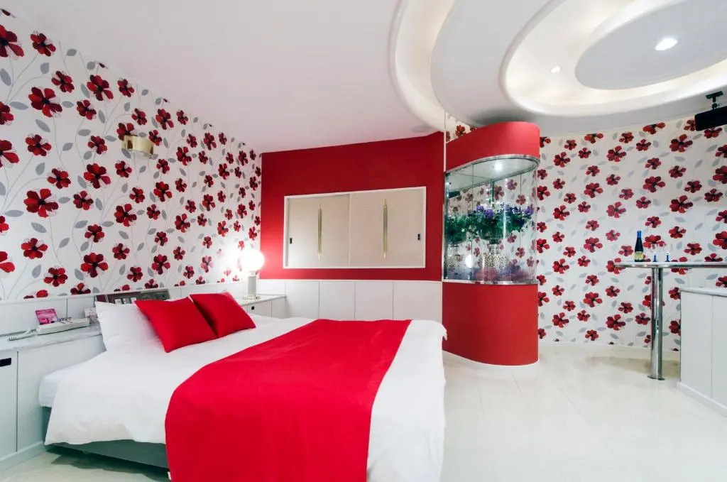 Hotel KBC (Love Hotel)