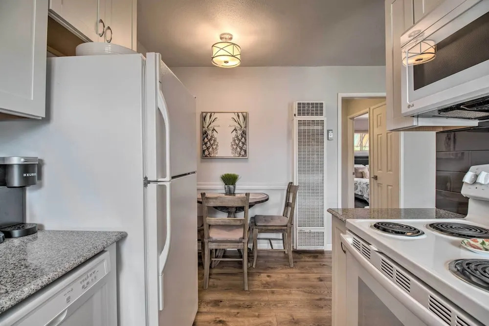 Ski, Hike & Unwind: Cozy Carson City Duplex!
