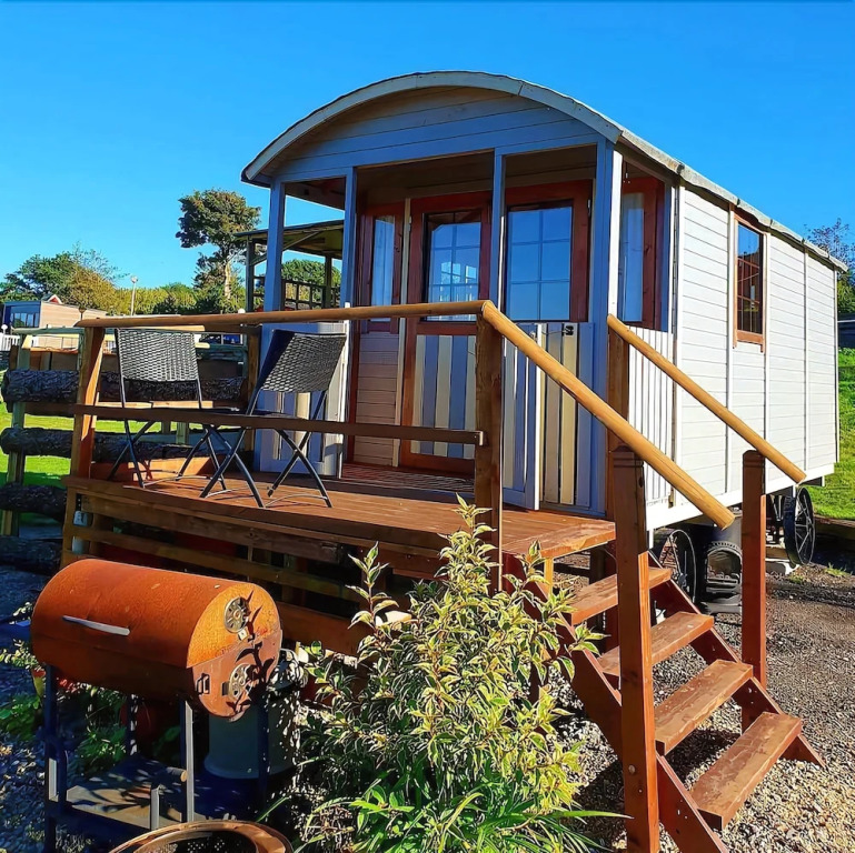 Pine Green Valley Glamping Park