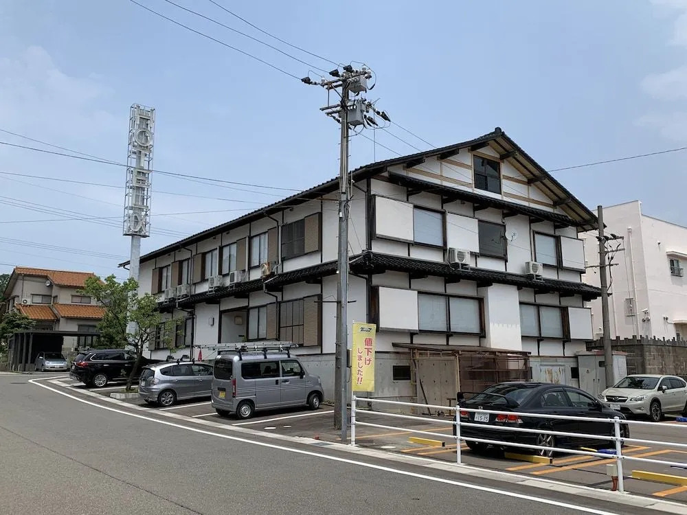 Hotel Alpha