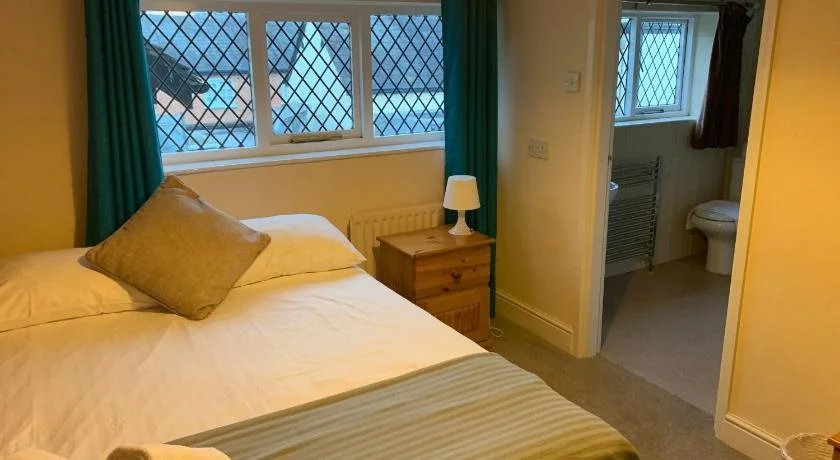 Chequers Country Inn
