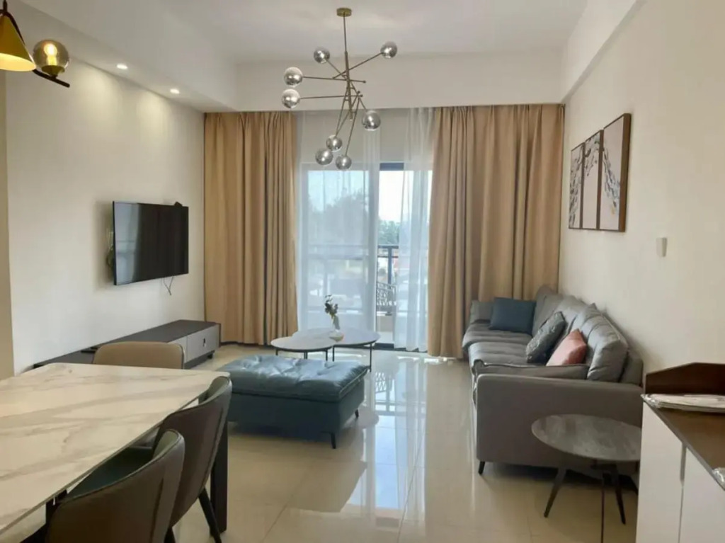 Elizabeth Golf Apartment by Link