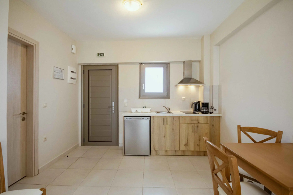 Robolla Beach Aparthotel
