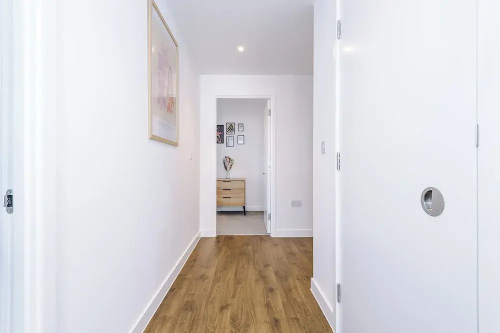Hilltop Serviced Apartments - Salford