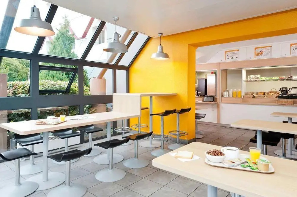 Hotelf1 Clichy Sous Bois