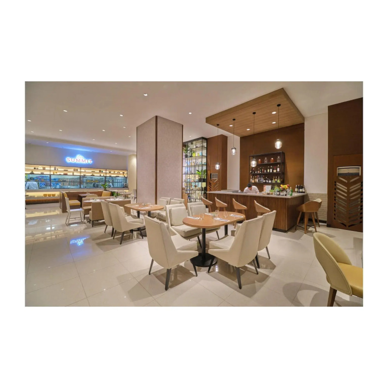 Summit Hotel Greenhills
