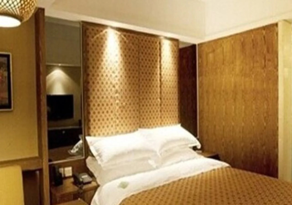 Chengdu Huanhua Jincheng Hotel